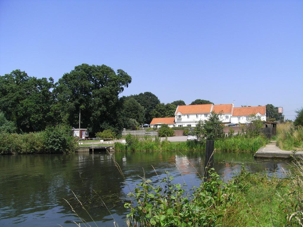 Wayford Bridge Inn Hotel Stalham Kültér fotó
